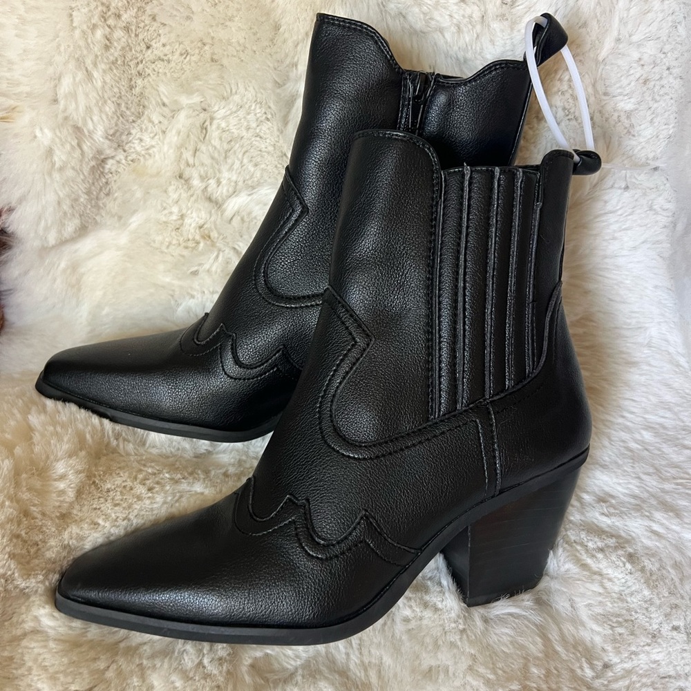 Dolce Vita Black “Brazos” Ankle Boots